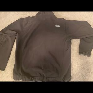 North face men’s XL jacket.